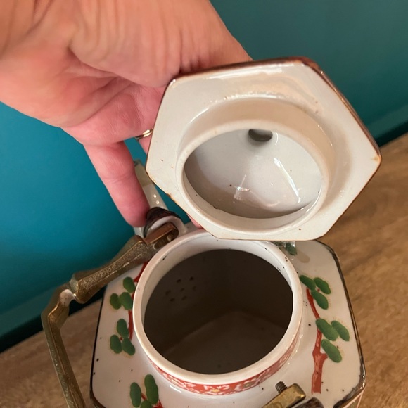 Vintage Japanese Stoneware Hexagon Teapot Brass Handle Chinoiserie People Trees - Picture 7 of 10